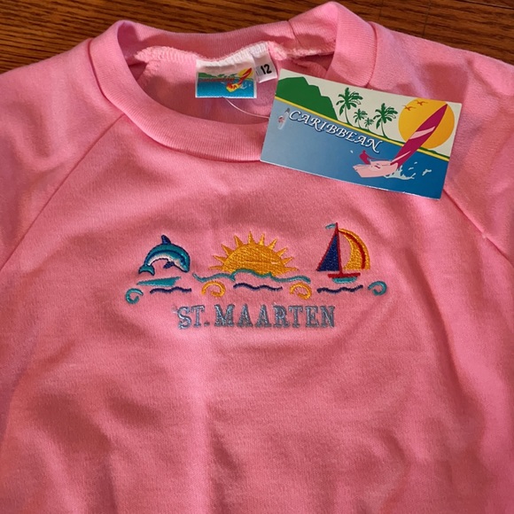 Pink new onesie shirt sleeve - Picture 2 of 2